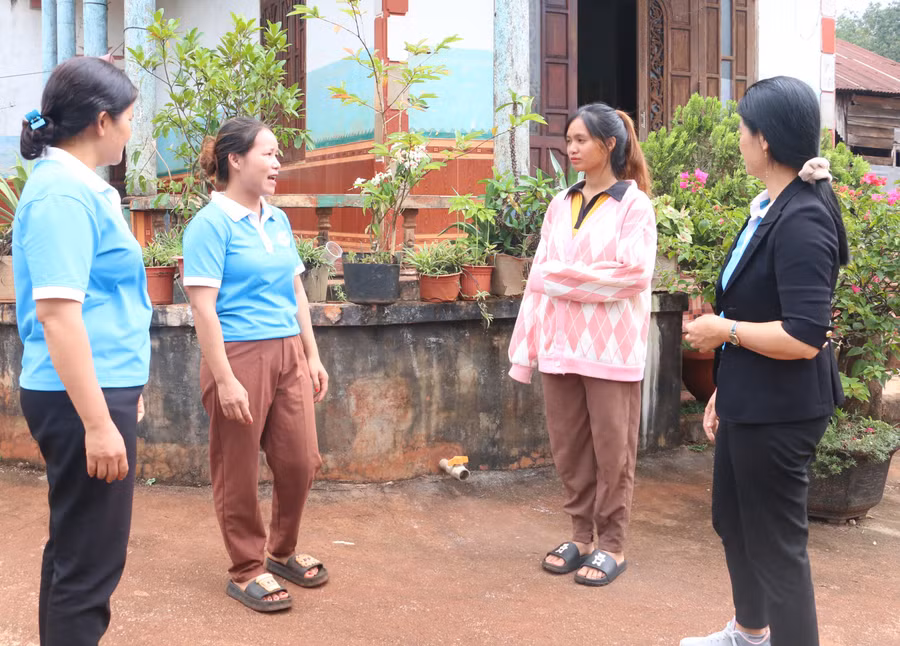 chi-ro-mah-beh-thu-2-phai-sang-da-y-thuc-duoc-khi-mang-thai-phai-kham-dinh-ky-va-sinh-con-o-co-so-y-te-5411.jpg