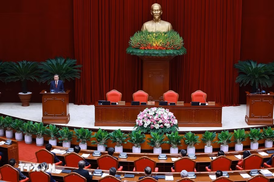 Tổng Bí thư, Chủ tịch nước Tô Lâm phát biểu bế mạc Hội nghị lần thứ ba Ban Chấp hành Trung ương Đảng khoá XIV. (Ảnh: Dương Giang/TTXVN)