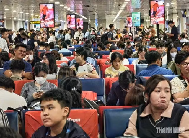 Đường bay Hà Nội - TP.HCM có lượng khách đông thứ tư trên thế giới