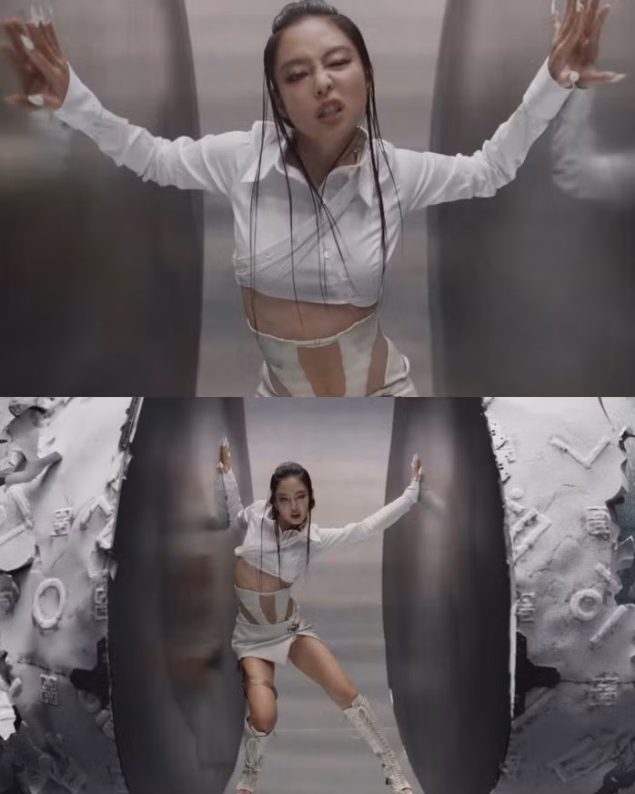 Ngoài ra, Lim Feng còn nhận được ưu ái thiết kế riêng bộ trang phục thứ hai cho Jennie trong MV lần này.