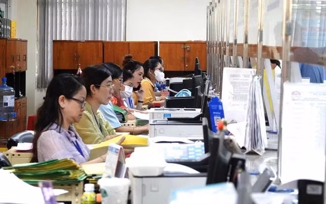 Bộ Nội vụ đề xuất bỏ quy định về cán bộ, công chức cấp xã (ảnh minh họa)