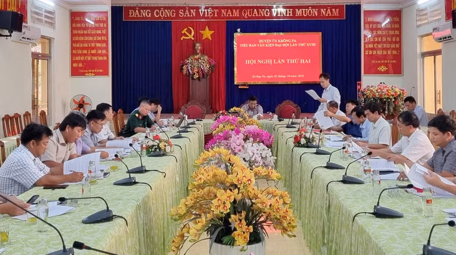 huyen-uy-krong-pa-to-chuc-hoi-nghi-chuan-bi-cho-cong-tac-dai-hoi-dang-bo-huyen-khoa-xiii-nhiem-ky-2025-2030.jpg