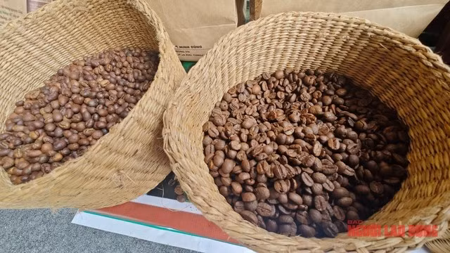 Cà phê rang củi