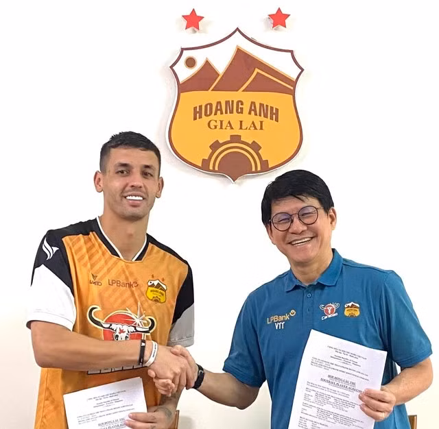 HAGL gia hạn hợp đồng với Marciel Silva