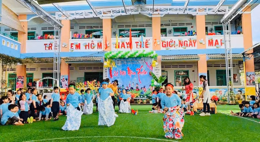 dg-truong-mam-non-hoa-phong-lan-phuong-hoa-lu-tp-pleiku-luon-no-luc-dua-nhieu-tro-choi-dan-gian-vao-cho-tre-trai-nghiem-anh-mk.jpg