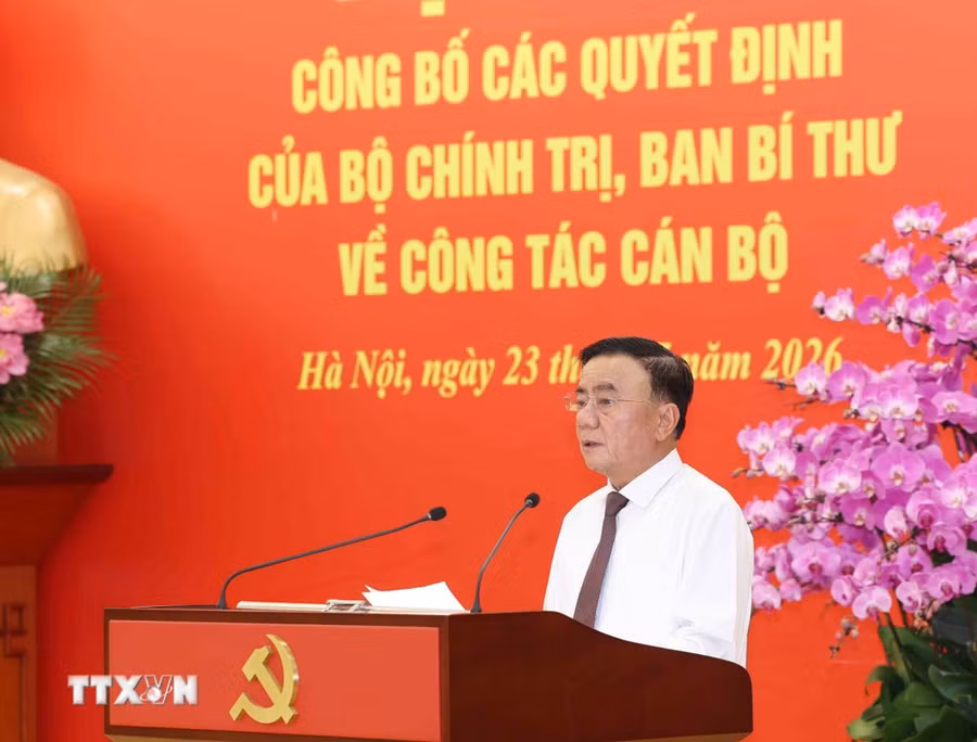 Đồng chí Trần Cẩm Tú, Ủy viên Bộ Chính trị, Thường trực Ban Bí thư phát biểu giao nhiệm vụ. (Ảnh: Phương Hoa/TTXVN)