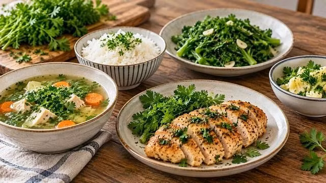 Nếu muốn điều chỉnh chế độ ăn theo hướng lành mạnh, góp phần giảm nguy cơ ung thư, có thể bổ sung ngò tây vào các món ăn hằng ngày. Ảnh: N.QUYÊN TẠO TỪ CHATGPT