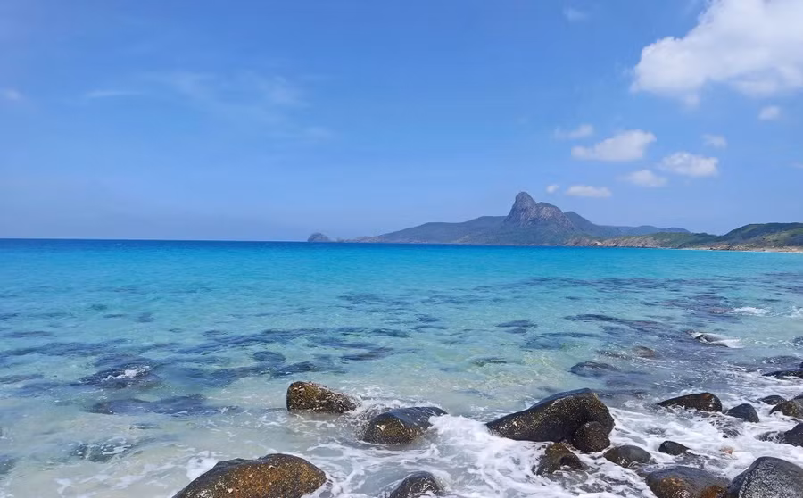 Một bãi biển ở Côn Đảo