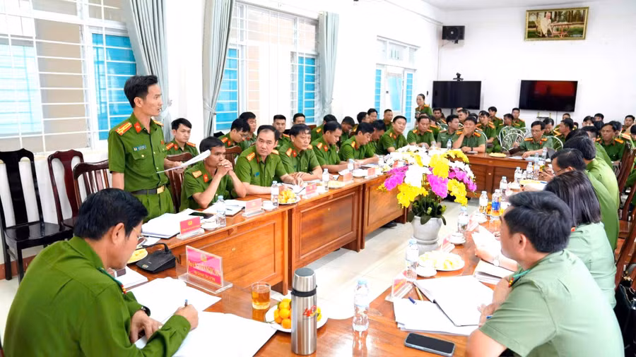 bao-dam-an-ninh-an-toan-cho-ngay-bau-cu.jpg