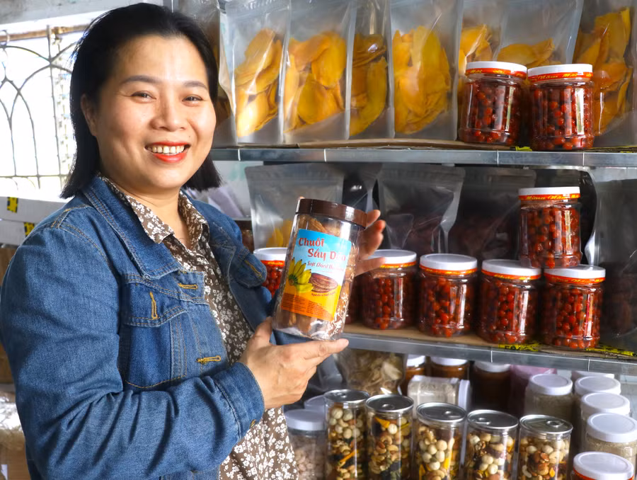 dip-tet-nguyen-dan-nam-2025-chi-duong-tieu-my-to-2-phuong-tay-son-thi-xa-an-khe-cung-ung-nhieu-san-pham-trai-cay-say-deo-anh-ngoc-minh.jpg