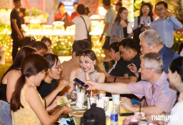 Ẩm thực là một trong những yếu tố hấp dẫn nhất với du khách quốc tế khi tới Việt Nam
