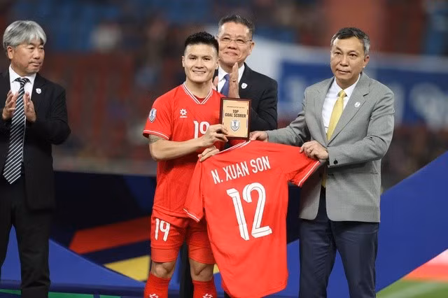 Nguyễn Quang Hải dần lấy lại bản lĩnh trong màu áo tuyển quốc gia
