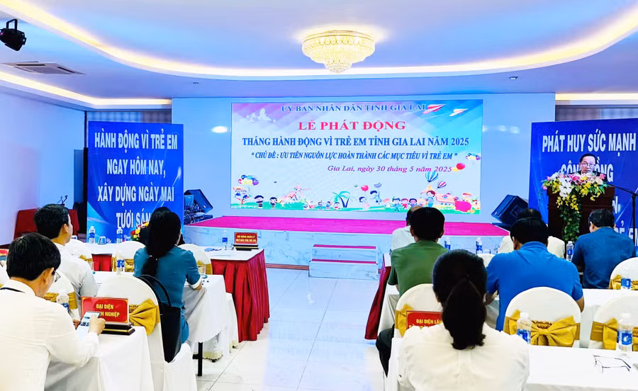 quang-canh-le-phat-dong-thang-hanh-dong-vi-tre-em-tai-tinh-gia-lai-anh-nhu-nguyen.jpg