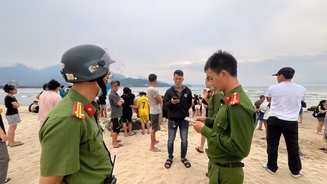 Lực lượng chức năng có mặt tại khu vực xảy ra vụ việc
