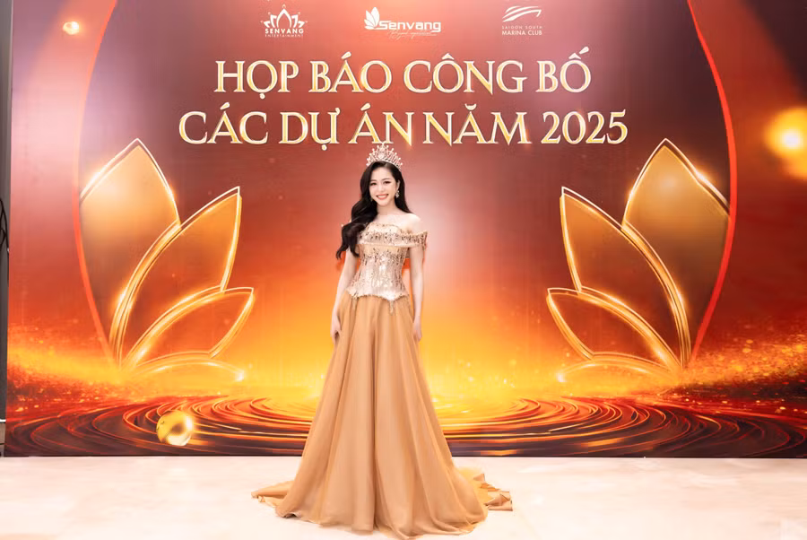 Hoa hậu Kiều Duy diện chiếc váy xòe, khoe vẻ đẹp ngọt ngào, nữ tính