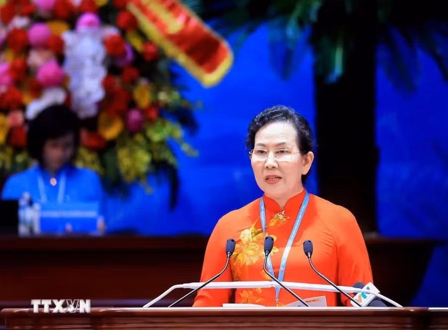 Chủ tịch Trung ương Hội Liên hiệp Phụ nữ Việt Nam Lê Thị Thuỷ phát biểu khai mạc. (Ảnh: Tuấn Anh/TTXVN)