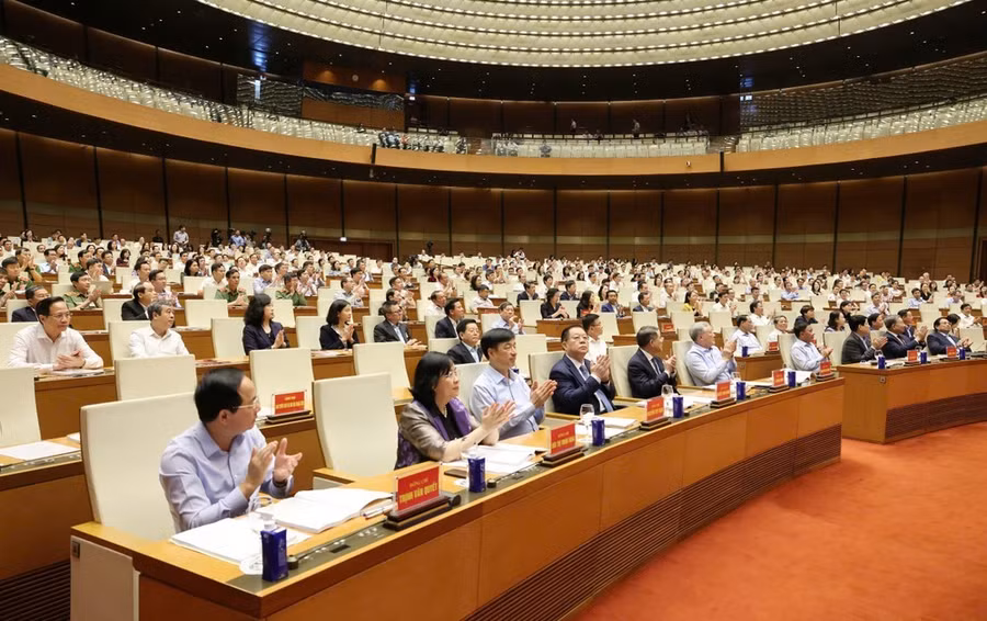 Các đại biểu dự Hội nghị toàn quốc quán triệt, triển khai thực hiện Nghị quyết Hội nghị lần thứ 11 Ban Chấp hành Trung ương Đảng khóa XIII, sáng 16-4. Ảnh: QUANG PHÚC