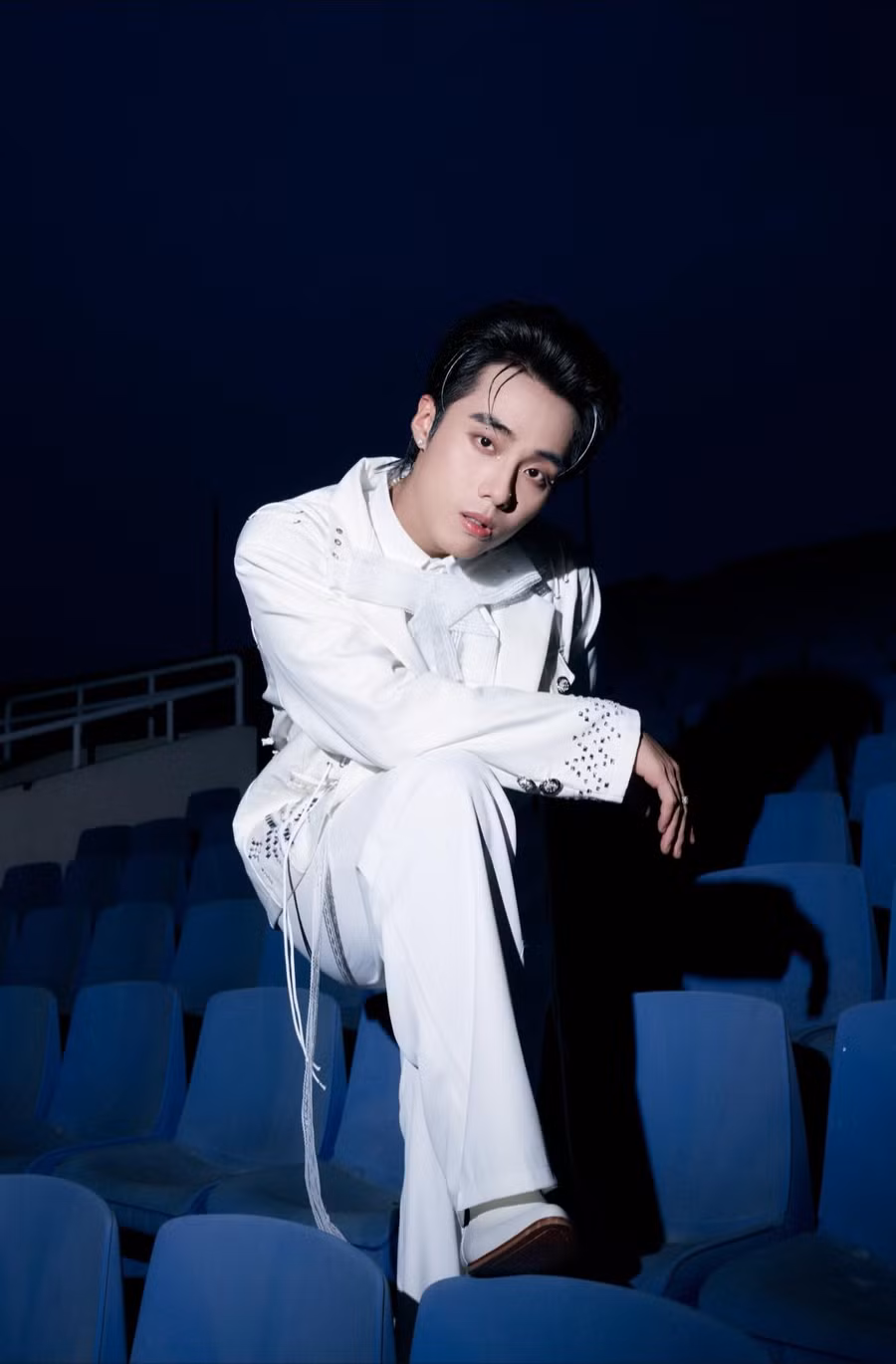 Dù tích cực hoạt động song với nhiều người, Hải Đăng Doo chưa thật sự quá nổi bật so với một số đồng nghiệp khác. Giọng ca sinh năm 2000 từng chia sẻ anh bình thản trước những bình luận tích cực lẫn tiêu cực. Bởi Hải Đăng Doo quan niệm “có ý kiến khen chê tức là khán giả còn quan tâm đến mình”