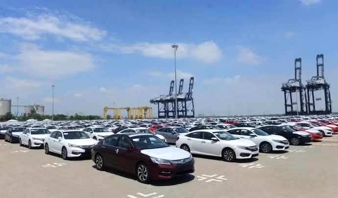 Bộ Tài chính đề xuất giảm thuế nhập khẩu mặt hàng ô tô mã HS 8703.23.63, 8703.23.57, 8703.24.51 xuống còn 32%.