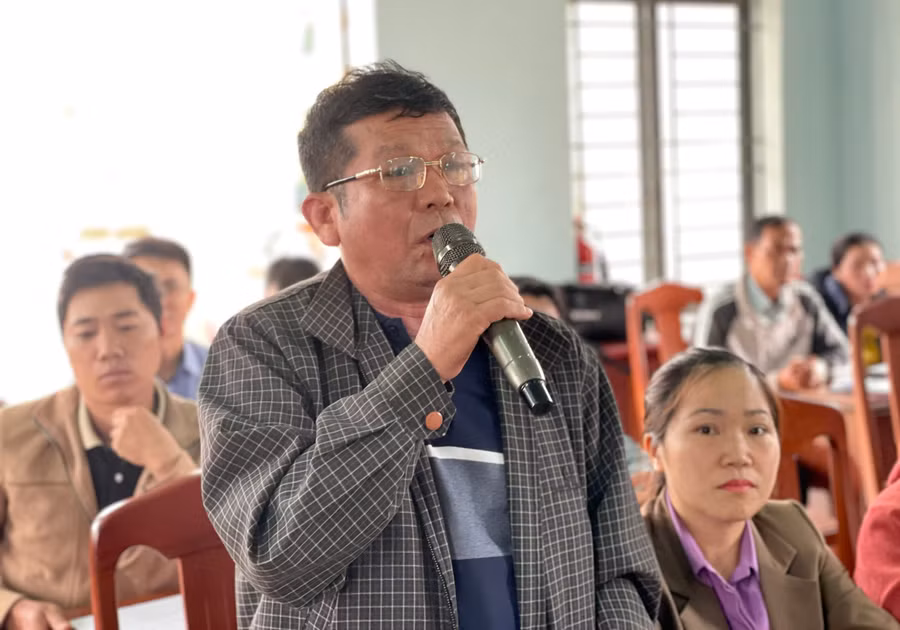 cu-tri-bui-ngoc-chau-thon-nhon-phu-xa-ia-glai-huyen-chu-se-neu-kien-nghi-tai-buoi-tiep-xuc-cu-tri-chieu-10-12.jpg