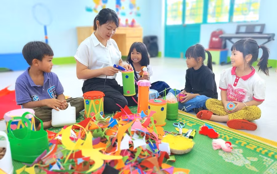 hieu-truong-pho-hieu-truong-mam-non-phai-truc-tiep-tham-gia-giang-day.jpg