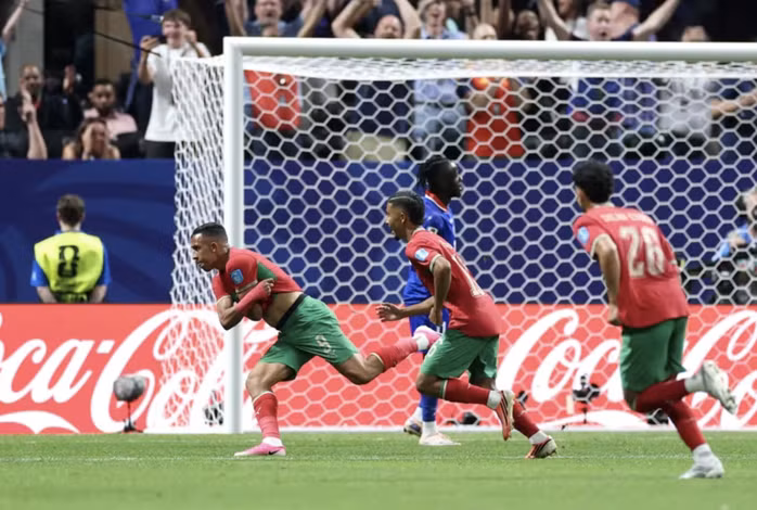 Soufiane Rahimi đưa Morocco vượt lên trước 3-2