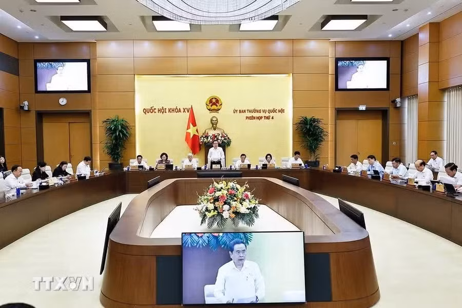 Chủ tịch Quốc hội Trần Thanh Mẫn phát biểu khai mạc Phiên họp thứ 4 của Ủy ban Thường vụ Quốc hội. (Ảnh: Doãn Tấn/TTXVN)