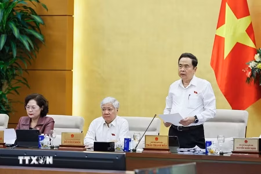 Chủ tịch Quốc hội Trần Thanh Mẫn phát biểu khai mạc Phiên họp thứ 4 của Ủy ban Thường vụ Quốc hội. (Ảnh: Doãn Tấn/TTXVN)