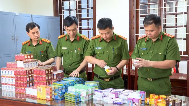 Số thuốc giả cực lớn với 21 danh mục thuốc giả khác nhau được Công an tỉnh Thanh Hóa triệt phá. Ảnh: Công an tỉnh Thanh Hóa