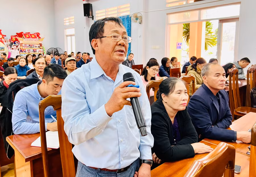 cu-tri-pham-phung-xa-bien-ho-y-kien-ve-viec-chi-tra-che-do-cho-doi-tuong-nguoi-co-cong.jpg
