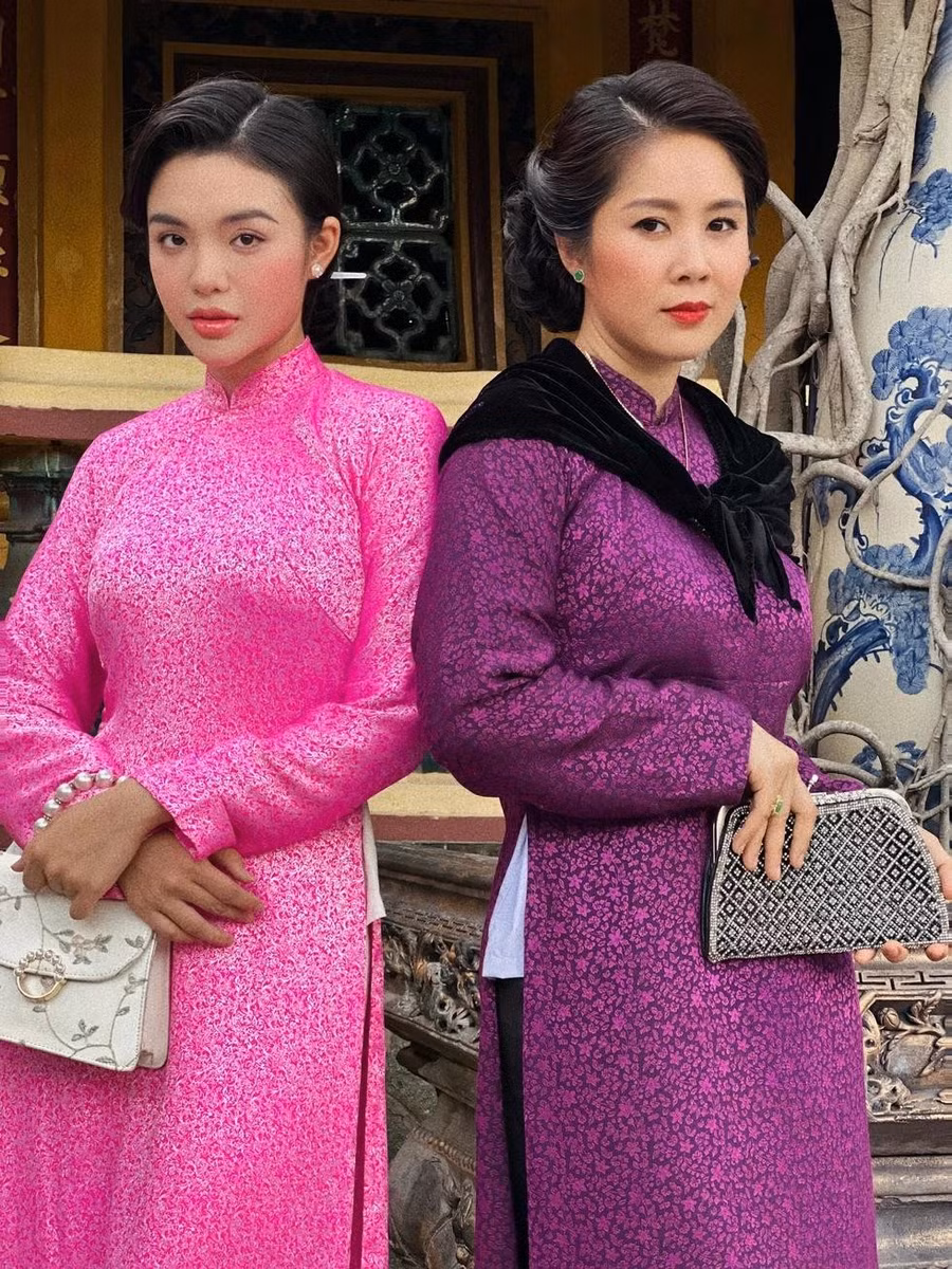 Những màn tương tác của YeYe Nhật Hạ và Lê Phương khiến khán giả thích thú