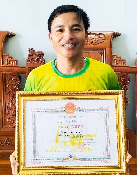 thay-giao-luu-van-thuc-la-mot-trong-20-nguoi-hien-mau-tieu-bieu-toan-tinh-anh-dinh-yen-1724.jpg