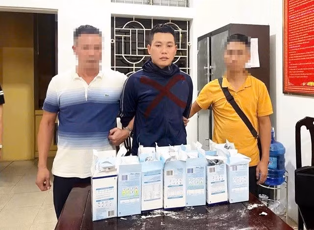 Nguyễn Văn Ba bị bắt giữ cùng tang vật