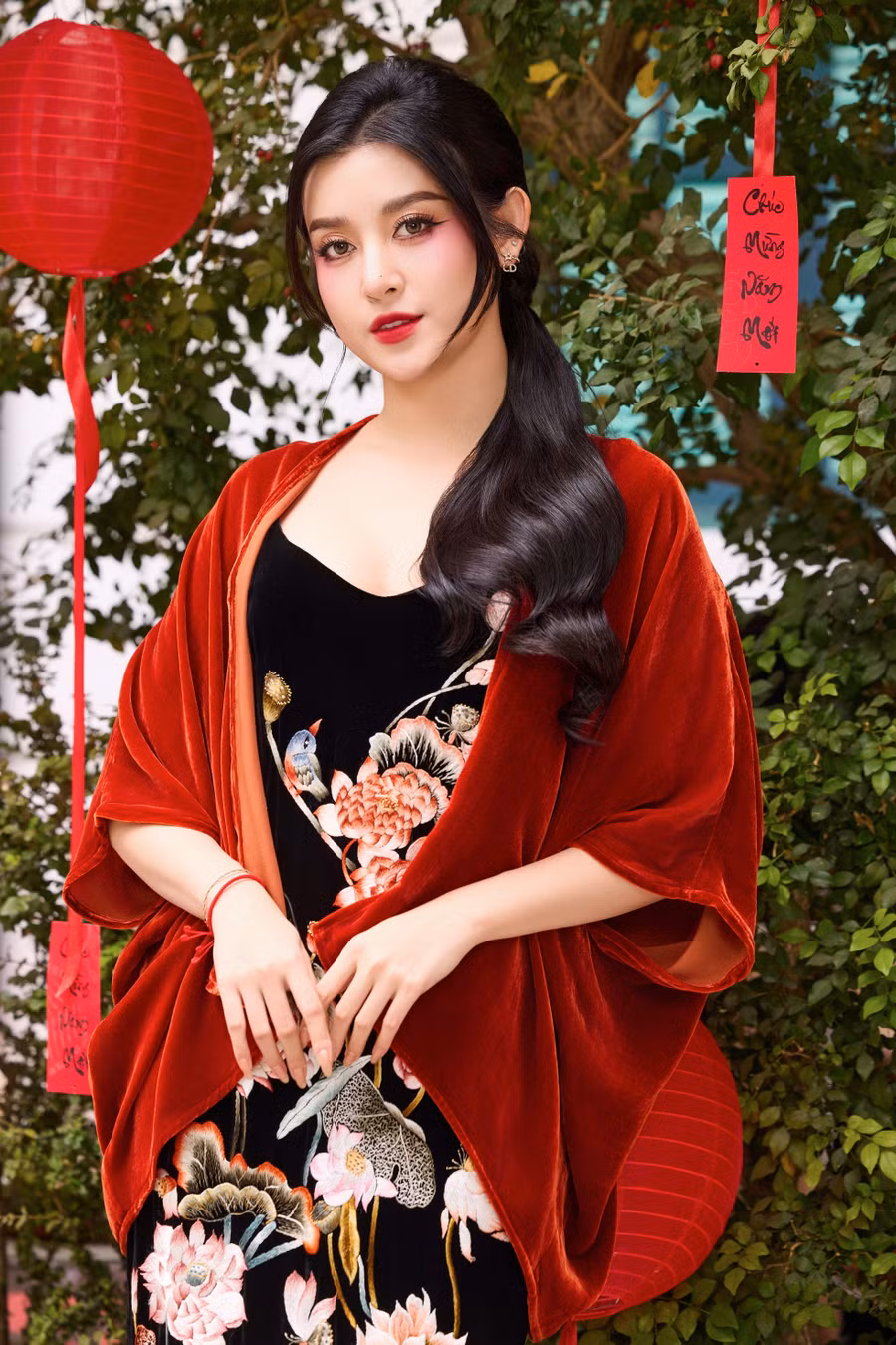 Huyền My nói khi còn trẻ, cô rất coi trọng tình yêu, đặt nó lên trên nhiều mối quan hệ khác. "Nhưng đến khi có nhiều trải nghiệm, tôi thấy rằng có tình yêu thì cũng tốt, nhưng nó cũng chỉ là một màu sắc trong cuộc sống của mình, chứ không phải là tất cả”, cô nói.