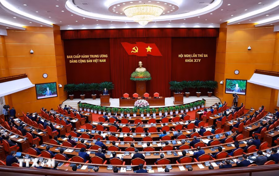 Phiên bế mạc Hội nghị lần thứ 3 Ban Chấp hành Trung ương Đảng khoá XIV. Ảnh: Dương Giang/TTXVN