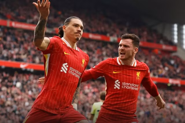 Liverpool ghi ít nhất 2 bàn/trận trong 19 trận sân nhà liên tiếp