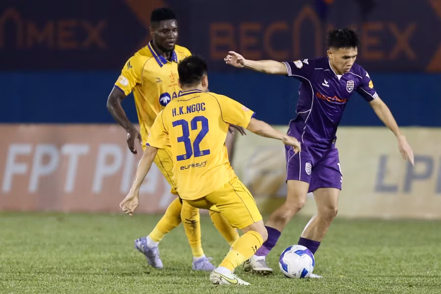 Trước AFF Cup 2024, HLV Hoàng Anh Tuấn, cựu thuyền trưởng đội Bình Dương từng đánh giá Minh Khoa xứng đáng góp mặt ở đội tuyển Việt Nam