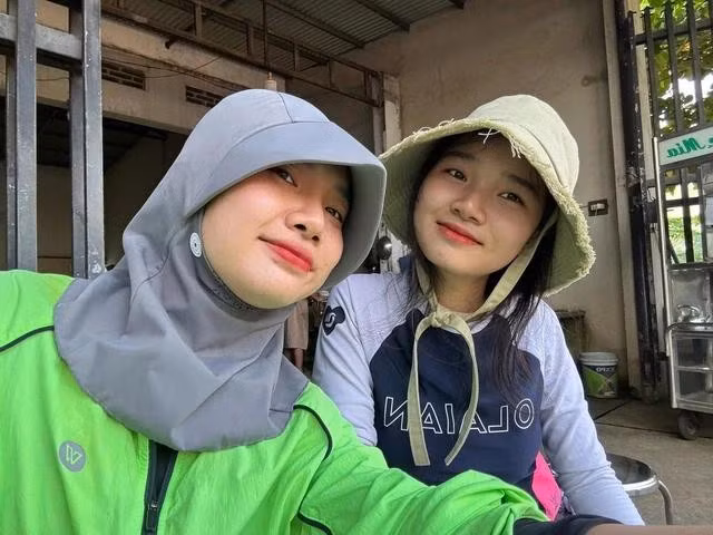 Nguyện và Nhi học được rất nhiều điều thú vị sau hành trình đi bộ về nhà
