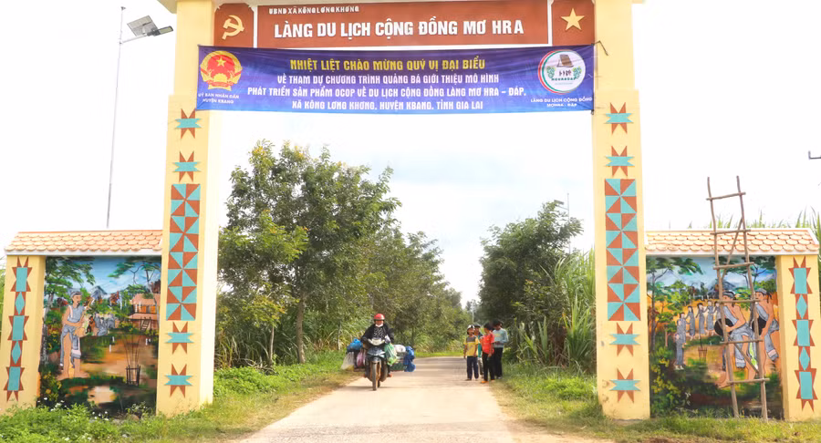 huyen-kbang-tap-trung-xay-dung-mo-hra-dap-thanh-lang-du-lich-cong-dong-gan-voi-bao-ton-van-hoa.jpg