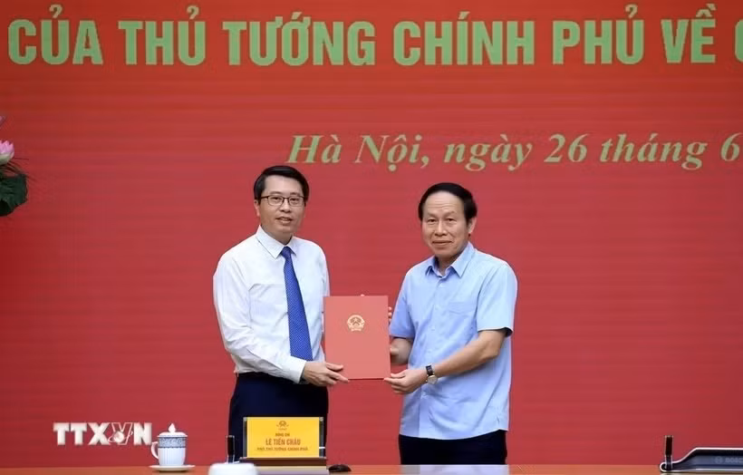 thu-tuong-bo-nhiem-ong-tran-anh-tien-giu-chuc-pho-chu-nhiem-van-phong-chinh-phu.jpg