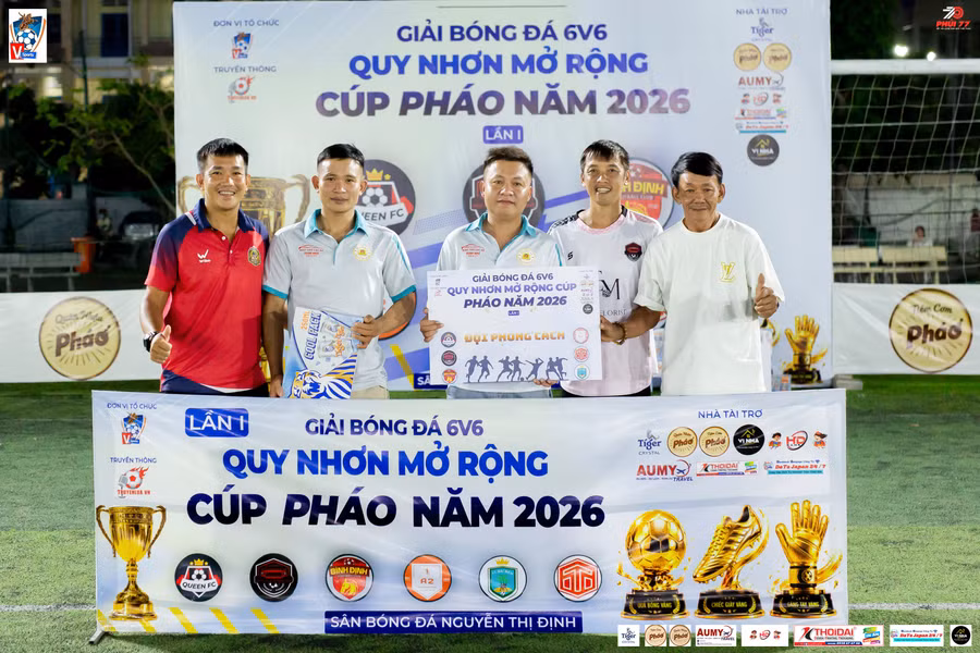 2-9872.jpg