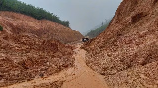 Một địa điểm bị sạt lở trên địa bàn H.An Lão (Bình Định)