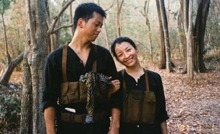 Sự xuất hiện của Bnat (Bạch Ngọc Anh Thư) - một TikToker sở hữu tài khoản TikTok với hơn 1,3 triệu người theo dõi trong phim cũng nhận được nhiều chú ý.