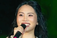 Phương Mỹ Chi, Phúc Du và dàn ca sĩ khuấy động Ngày thẻ Việt Nam - Sóng Festival 2024