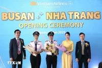 Vietnam Airlines khai trương đường bay thẳng Busan-Nha Trang