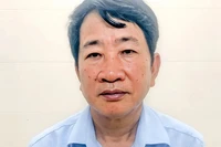 Một cựu giám đốc Bảo hiểm xã hội tỉnh nhận hối lộ định kỳ theo quý