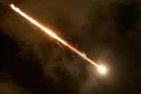 Iran phóng hơn 200 tên lửa tấn công Israel