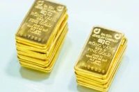 Giá vàng miếng SJC, vàng nhẫn lập đỉnh mới chiều 31-3