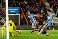 Tottenham sa chân vào vũng lầy, Bournemouth chen chân Top 10 Ngoại hạng Anh