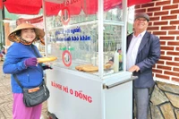 Tủ bánh mì 0 đồng làm ấm lòng người nghèo